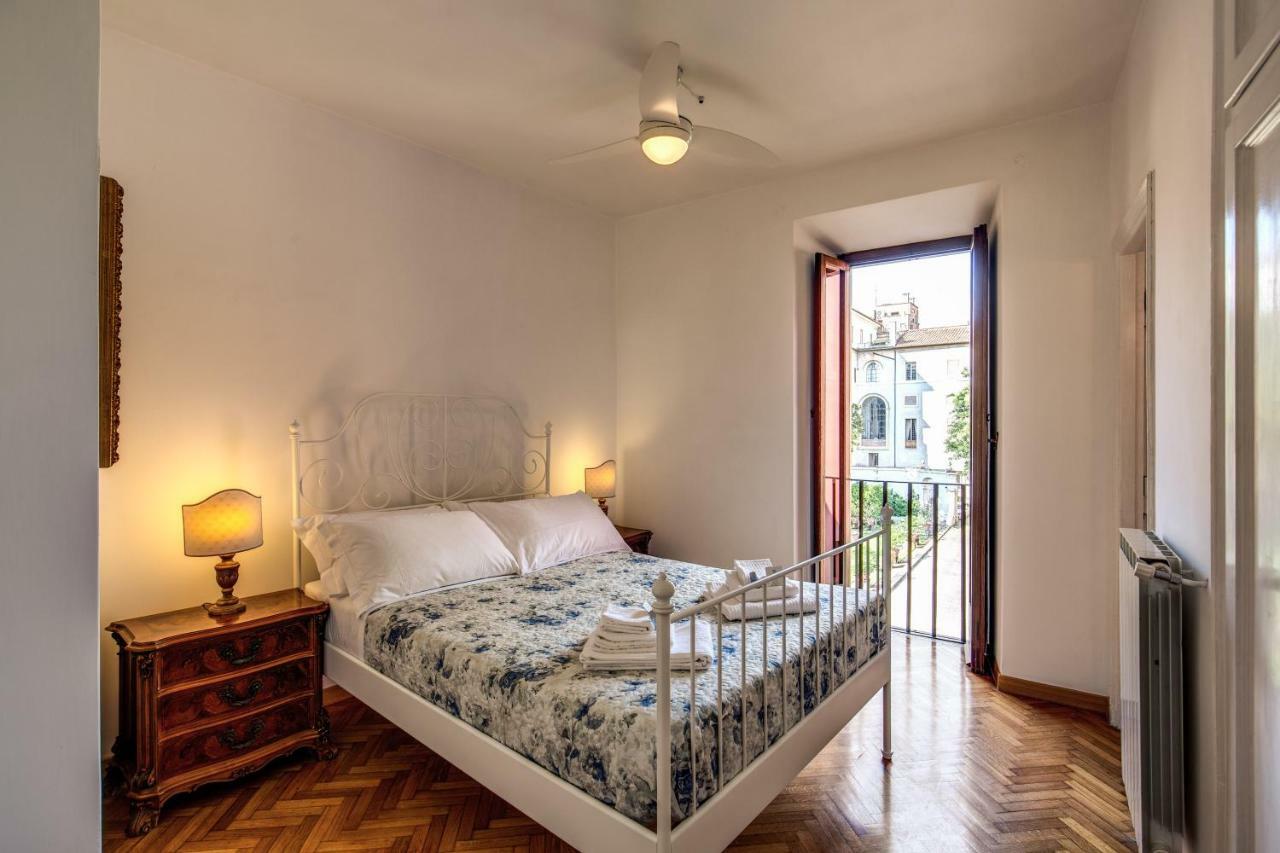 Campo Di Fiori 2 Bedroom Via Giulia Rome Luaran gambar